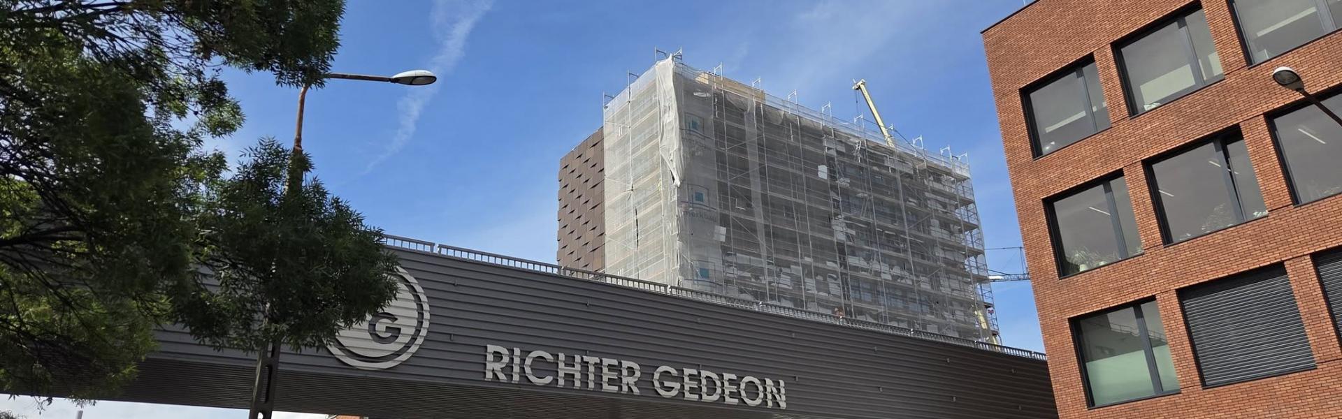 Richterben a Gyógyszeripari szakág